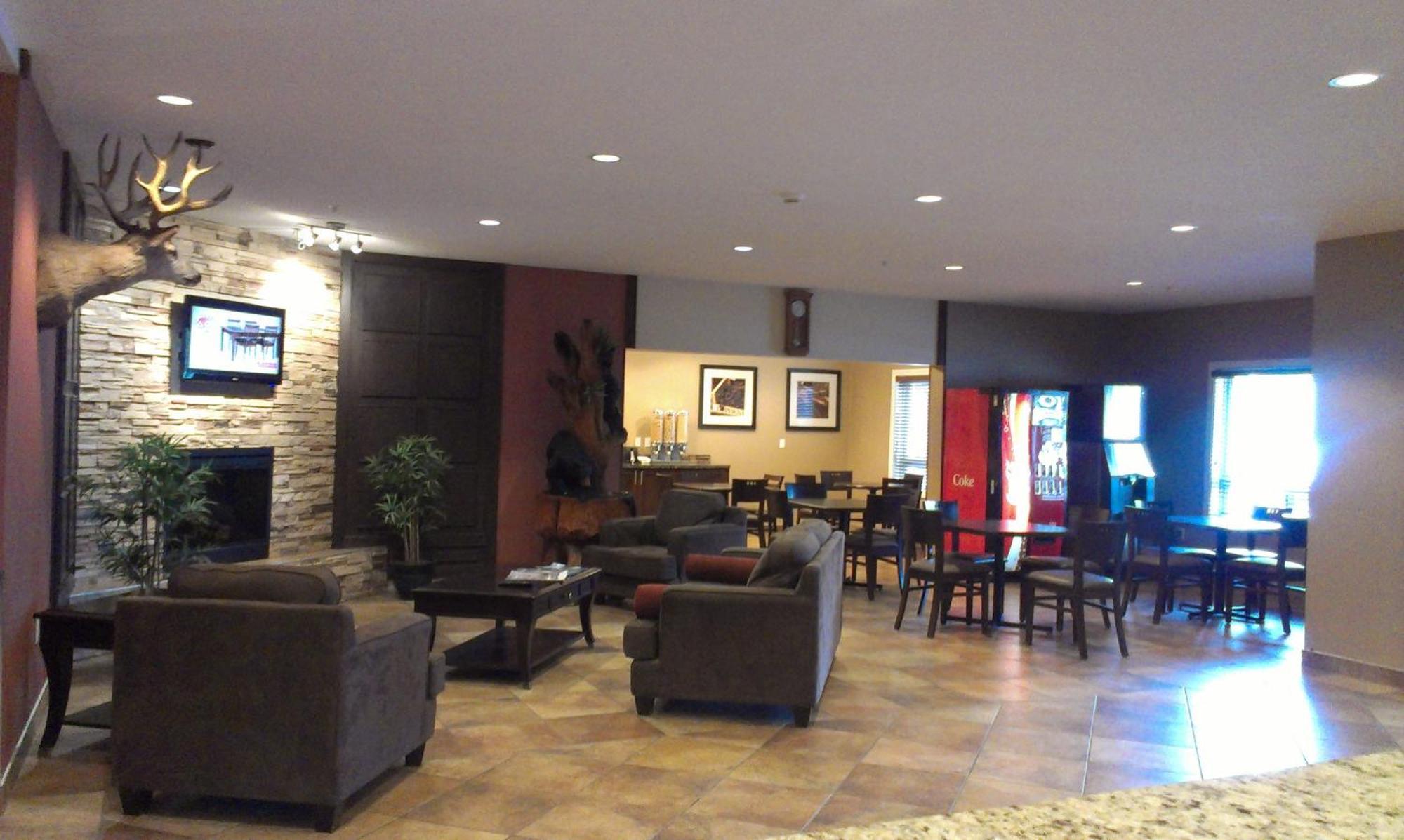 Sigma Inn & Suites Hudson'S Hope Hudson Hope Exteriör bild