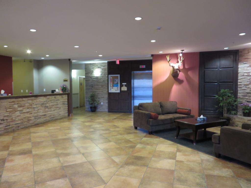 Sigma Inn & Suites Hudson'S Hope Hudson Hope Exteriör bild