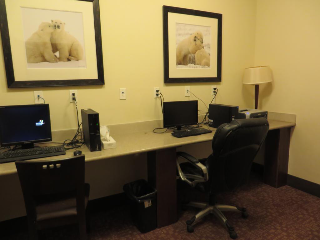 Sigma Inn & Suites Hudson'S Hope Hudson Hope Exteriör bild