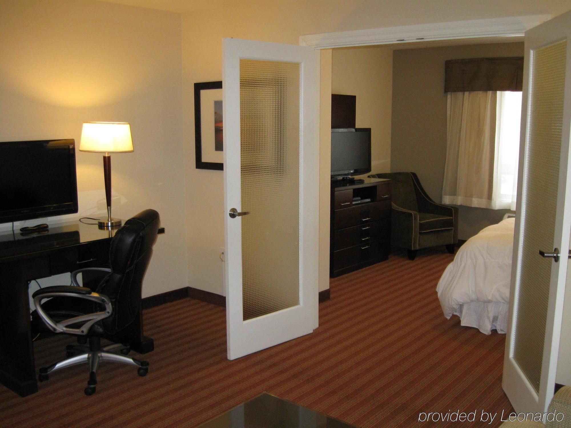 Sigma Inn & Suites Hudson'S Hope Hudson Hope Rum bild