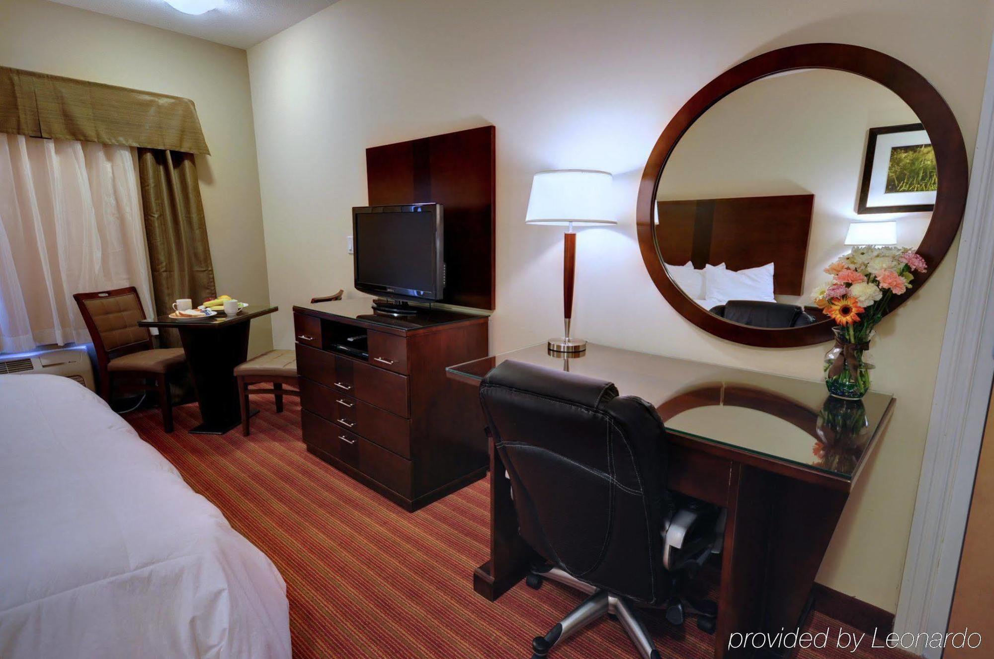 Sigma Inn & Suites Hudson'S Hope Hudson Hope Rum bild